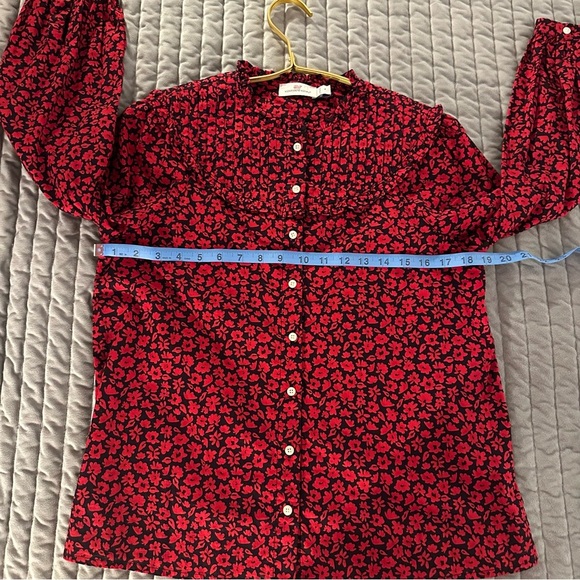 Vineyard Vines Blue & Red Floral Wildflowers Pleated Yoke Top Size 4 - Picture 8 of 11